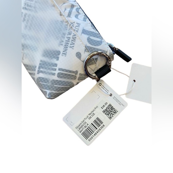 NWT Lululemon clippable card pouch - Picture 3 of 4